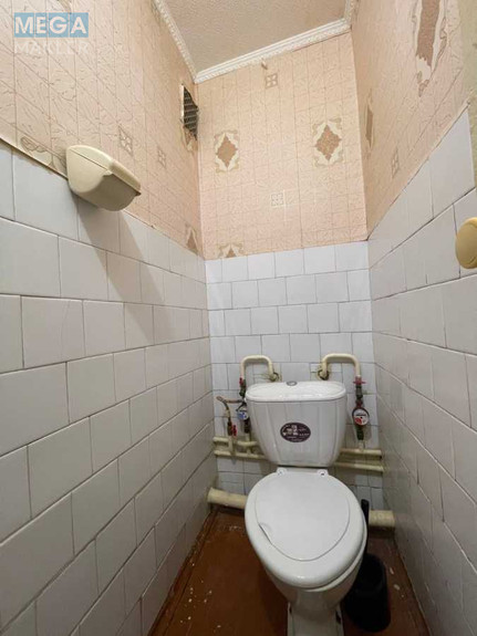 Продаж 2 кімнатної квартири (52/30/9), 4 пов. 9 пов. будинку, <a class="location-link" href="/kiev/" title="Недвижимость Київ">Київ</a>, <a class="location-link" href="/kiev/darnickij/" title="Недвижимость Дарницький район">Дарницький р-н</a>, Вереснева ул., 12А (изображение 8)