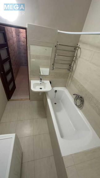 Оренда 2 кімнатної квартири, <a class="location-link" href="/kiev/" title="Недвижимость Київ">Київ</a>, <a class="location-link" href="/kiev/goloseevskij/" title="Недвижимость Голосіївський район">Голосіївський р-н</a>, Саксаганського вул., 69 (изображение 10)