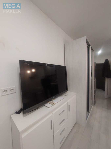 Оренда 1 кімнатної квартири, <a class="location-link" href="/kiev/" title="Недвижимость Київ">Київ</a>, <a class="location-link" href="/kiev/pecherskij/" title="Недвижимость Печерський район">Печерський р-н</a>, Миколи Соловцова вул., 2 (изображение 5)