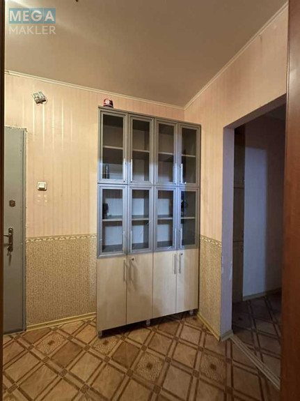 Оренда 1 кімнатної квартири, <a class="location-link" href="/kiev/" title="Недвижимость Київ">Київ</a>, <a class="location-link" href="/kiev/darnickij/" title="Недвижимость Дарницький район">Дарницький р-н</a>, Урлівська вул., 38 (изображение 9)