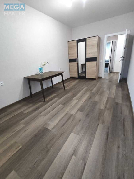 Оренда 3 кімнатної квартири, <a class="location-link" href="/kiev/" title="Недвижимость Київ">Київ</a>, <a class="location-link" href="/kiev/pecherskij/" title="Недвижимость Печерський район">Печерський р-н</a>, Анри Барбюса ул., 26 (изображение 5)