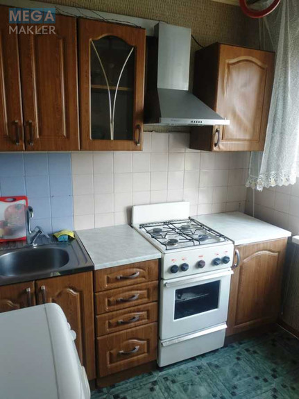 Оренда 2 кімнатної квартири, <a class="location-link" href="/kiev/" title="Недвижимость Київ">Київ</a>, <a class="location-link" href="/kiev/obolonskij/" title="Недвижимость Оболонський район">Оболонський р-н</a>, Автозаводська вул., 17 (изображение 4)