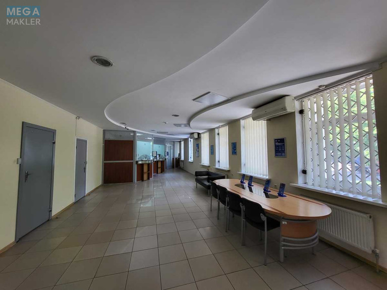 Продаж комерційної нерухомості, 401,20&nbsp;кв.м, под офис, <a class="location-link" href="/zhitomir/" title="Недвижимость Житомир">Житомир</a>, <a class="location-link" href="/zhitomir/bogunskij/" title="Недвижимость Богунський район">Богунський р-н</a>, Небесної Сотні, 41 (изображение 3)