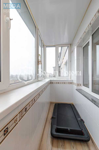 Продаж 3 кімнатної квартири (67/35/27), 9 пов. 9 пов. будинку, <a class="location-link" href="/kiev/" title="Недвижимость Київ">Київ</a>, <a class="location-link" href="/kiev/solomenskij/" title="Недвижимость Солом'янський район">Солом'янський р-н</a>, Сімї Ідзиковських вул., 25 (изображение 8)