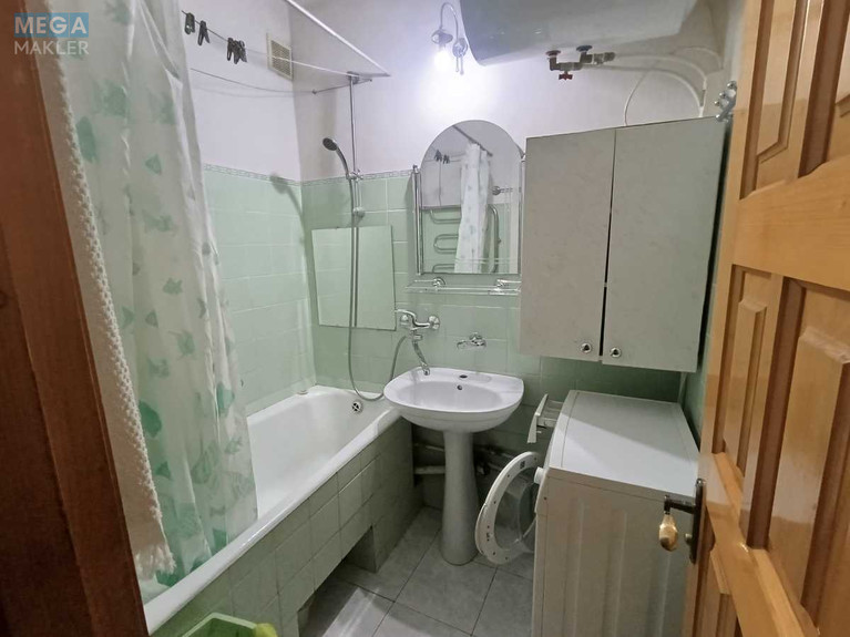 Оренда 3 кімнатної квартири, <a class="location-link" href="/odessa/" title="Недвижимость Одеса">Одеса</a>, <a class="location-link" href="/odessa/primorskij/" title="Недвижимость Приморський район">Приморський р-н</a>, Балковская, 3/1 (изображение 5)