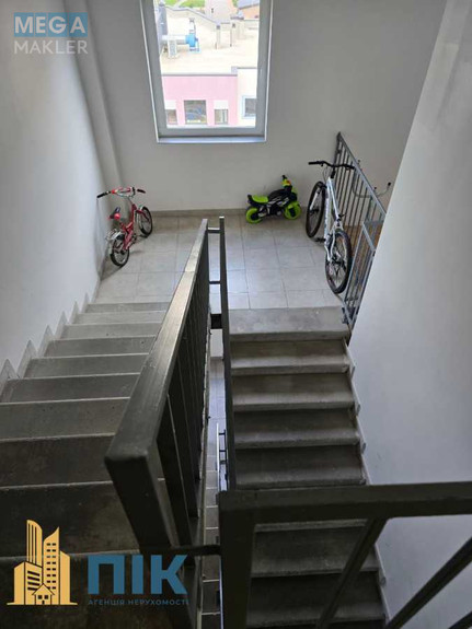 Новобудова, 8 поверхів, <a class="location-link" href="/brovary/" title="Недвижимость Бровари">Бровари</a>, Героїв Крут, 16 (изображение 12)