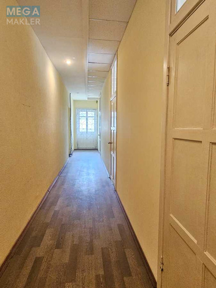 Оренда комерційної нерухомості, 228 кв.м, под офис, <a class="location-link" href="/kiev/" title="Недвижимость Київ">Київ</a>, <a class="location-link" href="/kiev/pecherskij/" title="Недвижимость Печерський район">Печерський р-н</a>, Іоанна Павла ІІ вул. (изображение 9)