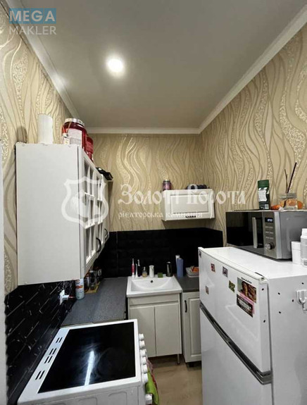 Продаж 12 кімнатної квартири (27/?/?), 2 пов. 5 пов. будинку, <a class="location-link" href="/kiev/" title="Недвижимость Київ">Київ</a>, <a class="location-link" href="/kiev/pecherskij/" title="Недвижимость Печерський район">Печерський р-н</a>, Михайла Бойчука вул., 1/2 (изображение 2)