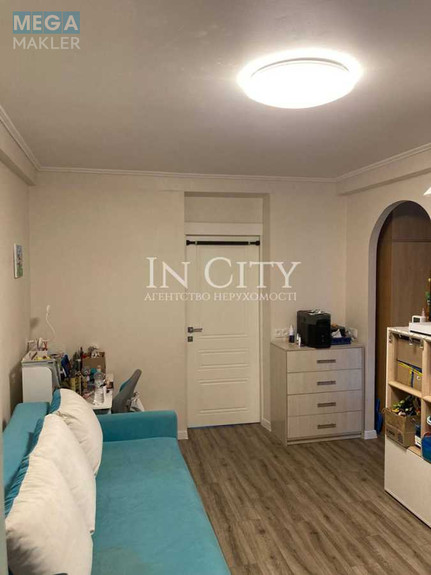 Продаж 2 кімнатної квартири (45,5/29,3/7,9), 3 пов. 5 пов. будинку, <a class="location-link" href="/kiev/" title="Недвижимость Київ">Київ</a>, <a class="location-link" href="/kiev/svyatoshinskij/" title="Недвижимость Святошинський район">Святошинський р-н</a>, Академика Доброхотова ул., 10 (изображение 3)