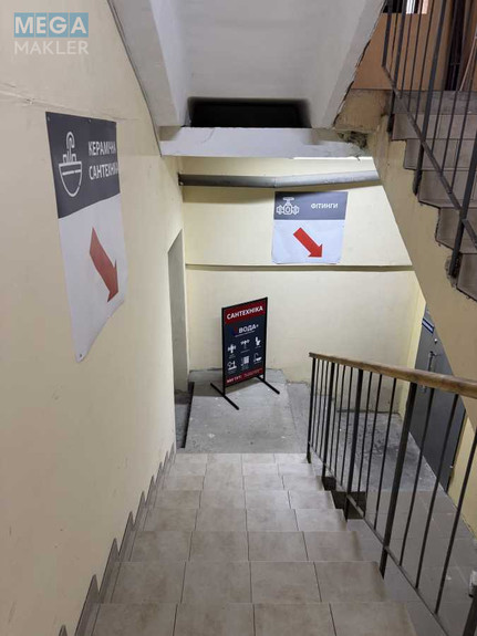 Оренда комерційної нерухомості, 60,50 кв.м, под магазин, <a class="location-link" href="/kiev/" title="Недвижимость Київ">Київ</a>, <a class="location-link" href="/kiev/darnickij/" title="Недвижимость Дарницький район">Дарницький р-н</a>, Анни Ахматової вул., 22 (изображение 4)