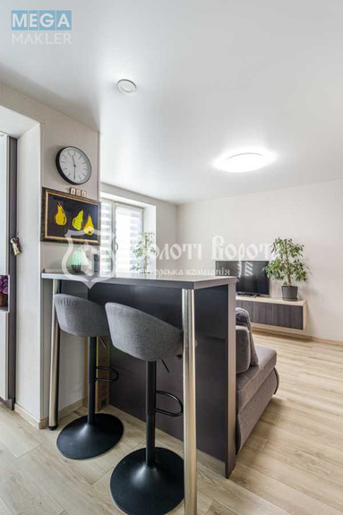 Продаж 4 кімнатної квартири (97,9/60/16,9), 10 пов. 11 пов. будинку, <a class="location-link" href="/kryukovshina/" title="Недвижимость Крюківщина">Крюківщина</a>, Жулянська вул., 1б (изображение 8)