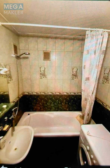 Оренда 2 кімнатної квартири, <a class="location-link" href="/kiev/" title="Недвижимость Київ">Київ</a>, <a class="location-link" href="/kiev/solomenskij/" title="Недвижимость Солом'янський район">Солом'янський р-н</a>, Нововокзальна вул., 21 (изображение 10)