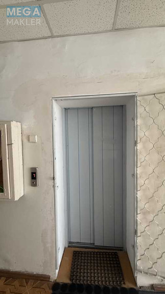 Продаж комерційної нерухомості, 570 кв.м, под офис, <a class="location-link" href="/lviv/" title="Недвижимость Львів">Львів</a>, <a class="location-link" href="/lviv/shevchenkovskij/" title="Недвижимость Шевченківський район">Шевченківський р-н</a>, Чорновола, 65 (изображение 9)