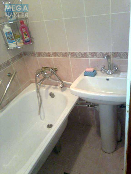 Продаж дома, 2 поверху, 315 кв.м, 7 кімнат, ділянка 9 соток, <a class="location-link" href="/lozivok/" title="Недвижимость Лозівок">Лозівок</a>, Рыбальская (изображение 9)