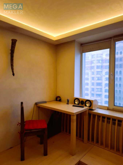 Оренда 3 кімнатної квартири, <a class="location-link" href="/kiev/" title="Недвижимость Київ">Київ</a>, <a class="location-link" href="/kiev/shevchenkovskij/" title="Недвижимость Шевченківський район">Шевченківський р-н</a>, Черновола Вячеслава ул. (изображение 9)