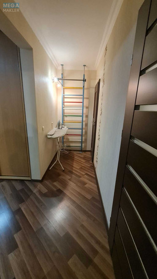 Оренда 3 кімнатної квартири, <a class="location-link" href="/kiev/" title="Недвижимость Київ">Київ</a>, <a class="location-link" href="/kiev/svyatoshinskij/" title="Недвижимость Святошинський район">Святошинський р-н</a>, Святошинская пл., 1 (изображение 8)