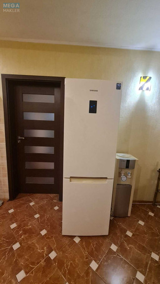 Оренда 3 кімнатної квартири, <a class="location-link" href="/kiev/" title="Недвижимость Київ">Київ</a>, <a class="location-link" href="/kiev/svyatoshinskij/" title="Недвижимость Святошинський район">Святошинський р-н</a>, Святошинская пл., 1 (изображение 14)