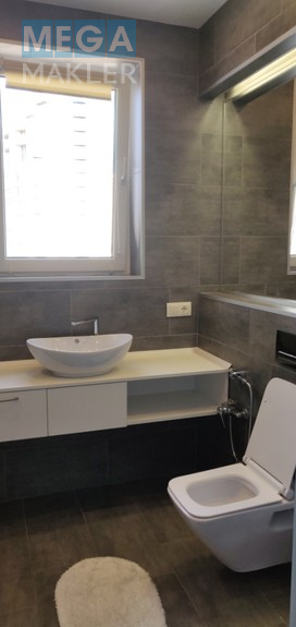 Оренда 1 кімнатної квартири, люкс, <a class="location-link" href="/kiev/" title="Недвижимость Київ">Київ</a>, <a class="location-link" href="/kiev/shevchenkovskij/" title="Недвижимость Шевченківський район">Шевченківський р-н</a>, Юрія Іллєнка (Мельникова) вул. ( <img src="https://megamakler.com.ua/metro/00ff00.gif" alt="" class="metro" /> м. Лукьяновская, 5 ) (изображение 8)