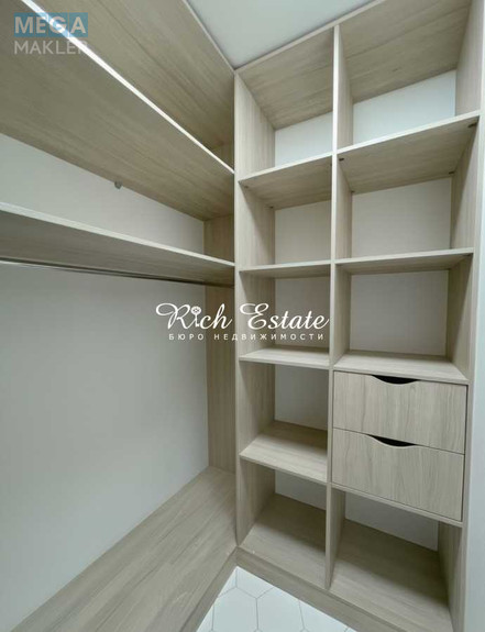 Оренда 1 кімнатної квартири, <a class="location-link" href="/kiev/" title="Недвижимость Київ">Київ</a>, <a class="location-link" href="/kiev/pecherskij/" title="Недвижимость Печерський район">Печерський р-н</a>, Кахи Бендукидзе ул., 2 (изображение 8)