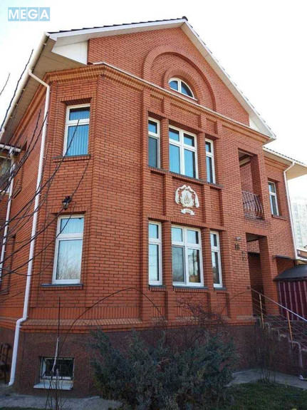 Продаж дома, 2 поверху, 491 кв.м, 8 кімнат, ділянка 10 соток, <a class="location-link" href="/kiev/" title="Недвижимость Київ">Київ</a>, <a class="location-link" href="/kiev/desnyanskij/" title="Недвижимость Деснянський район">Деснянський р-н</a>, Радунская ул. (изображение 10)
