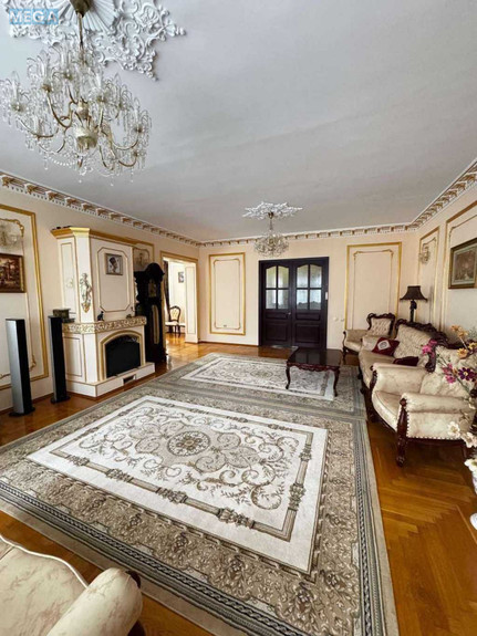 Продаж дома, 2 поверху, 491 кв.м, 8 кімнат, ділянка 10 соток, <a class="location-link" href="/kiev/" title="Недвижимость Київ">Київ</a>, <a class="location-link" href="/kiev/desnyanskij/" title="Недвижимость Деснянський район">Деснянський р-н</a>, Радунская ул. (изображение 13)