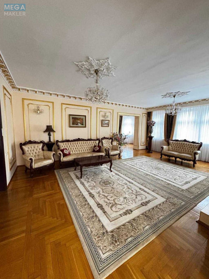 Продаж дома, 2 поверху, 491 кв.м, 8 кімнат, ділянка 10 соток, <a class="location-link" href="/kiev/" title="Недвижимость Київ">Київ</a>, <a class="location-link" href="/kiev/desnyanskij/" title="Недвижимость Деснянський район">Деснянський р-н</a>, Радунская ул. (изображение 14)