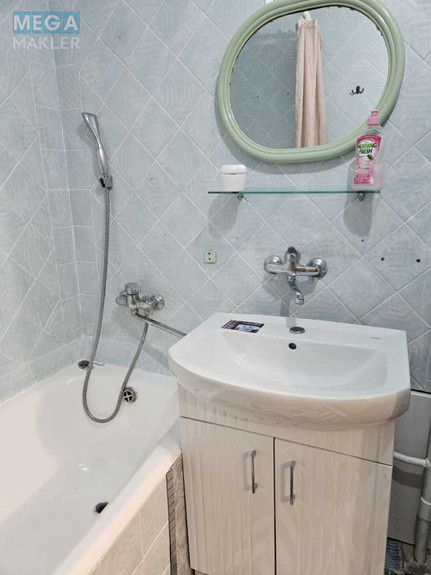 Оренда 1 кімнатної квартири, <a class="location-link" href="/kiev/" title="Недвижимость Київ">Київ</a>, <a class="location-link" href="/kiev/darnickij/" title="Недвижимость Дарницький район">Дарницький р-н</a>, Ревуцького вул., 17 (изображение 9)