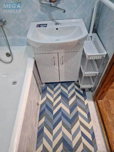 Оренда 1 кімнатної квартири, <a class="location-link" href="/kiev/" title="Недвижимость Київ">Київ</a>, <a class="location-link" href="/kiev/darnickij/" title="Недвижимость Дарницький район">Дарницький р-н</a>, Ревуцького вул., 17 (изображение 12)