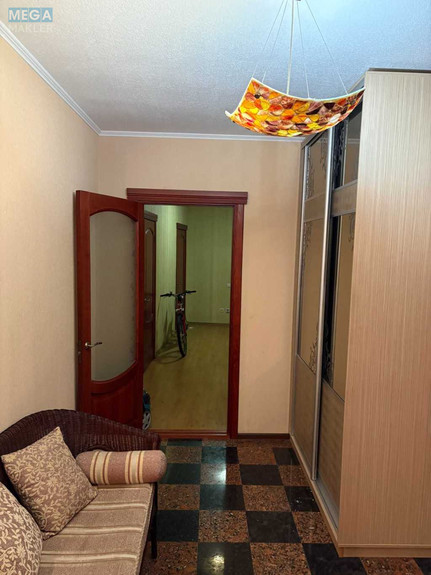 Оренда 3 кімнатної квартири, <a class="location-link" href="/kiev/" title="Недвижимость Київ">Київ</a>, <a class="location-link" href="/kiev/darnickij/" title="Недвижимость Дарницький район">Дарницький р-н</a>, Днепровская наб., 25 (изображение 16)