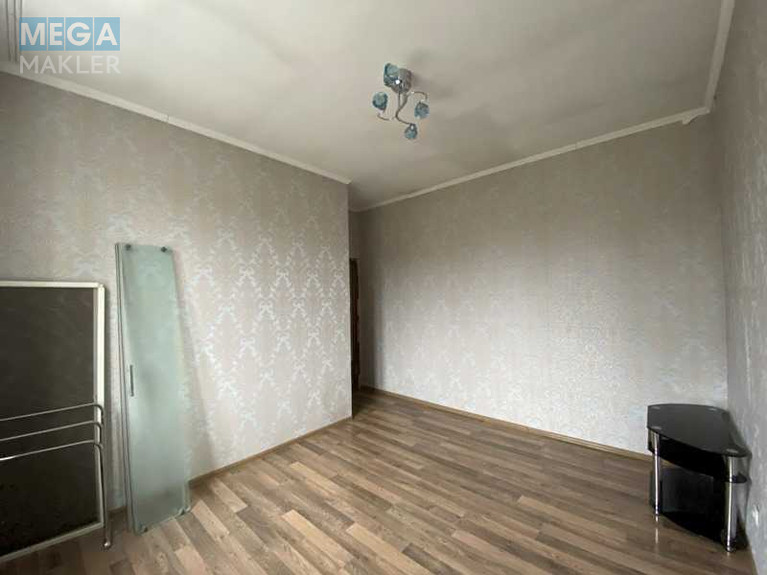 Продаж 3 кімнатної квартири (116/51/33), 3 пов. 4 пов. будинку, <a class="location-link" href="/shpola/" title="Недвижимость Шпола">Шпола</a>, Слободская, 108а (изображение 5)