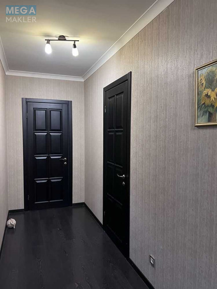 Продаж дома, 2&nbsp;поверху, 383&nbsp;кв.м, 5&nbsp;кімнат, ділянка 16&nbsp;соток, <a class="location-link" href="/podgorcy-selo/" title="Недвижимость Підгірці">Підгірці</a>, Київська (изображение 16)