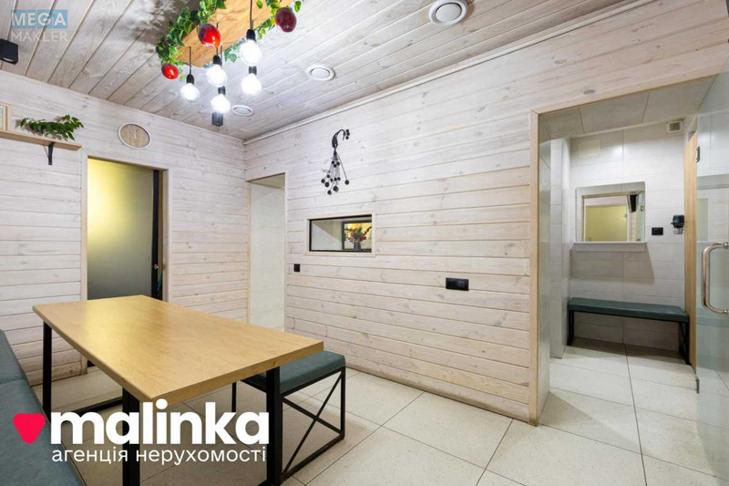 Продаж комерційної нерухомості, 72&nbsp;кв.м, <a class="location-link" href="/lviv/" title="Недвижимость Львів">Львів</a>, <a class="location-link" href="/lviv/frankovskij/" title="Недвижимость Франківський район">Франківський р-н</a>, Київська, 1 (изображение 5)