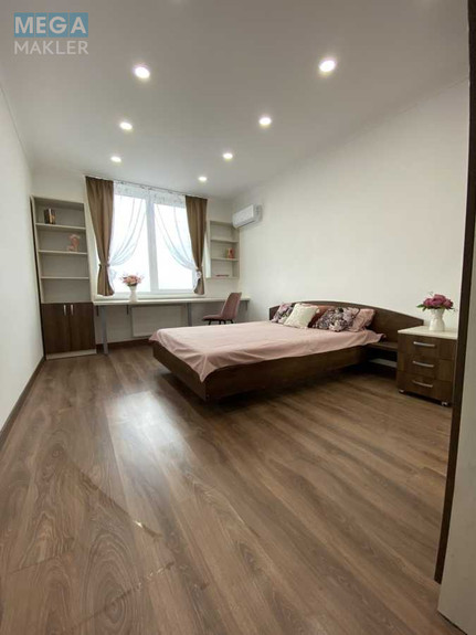 Продаж 4 кімнатної квартири (122/67/23), 25 пов. 26 пов. будинку, <a class="location-link" href="/kiev/" title="Недвижимость Київ">Київ</a>, <a class="location-link" href="/kiev/darnickij/" title="Недвижимость Дарницький район">Дарницький р-н</a>, Харьковское шоссе, 188 (изображение 5)