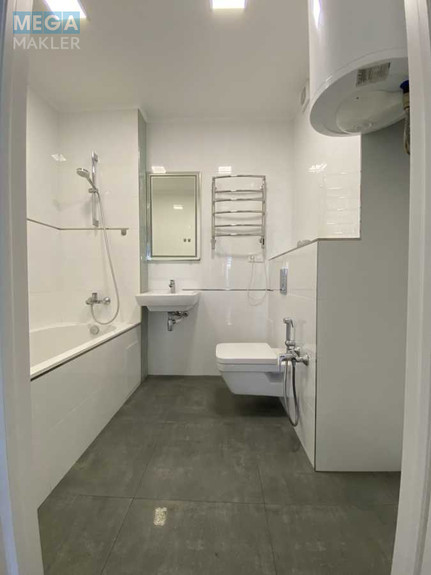 Продаж 4 кімнатної квартири (122/67/23), 25 пов. 26 пов. будинку, <a class="location-link" href="/kiev/" title="Недвижимость Київ">Київ</a>, <a class="location-link" href="/kiev/darnickij/" title="Недвижимость Дарницький район">Дарницький р-н</a>, Харьковское шоссе, 188 (изображение 13)