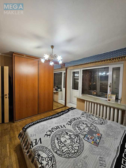 Продаж 5 кімнатної квартири (120/60/14), 14 пов. 14 пов. будинку, <a class="location-link" href="/kiev/" title="Недвижимость Київ">Київ</a>, <a class="location-link" href="/kiev/goloseevskij/" title="Недвижимость Голосіївський район">Голосіївський р-н</a>, Антоновича вул., 122 (изображение 10)