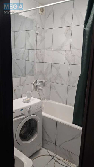 Продаж 2 кімнатної квартири (45/29/6), 1 пов. 5 пов. будинку, <a class="location-link" href="/kiev/" title="Недвижимость Київ">Київ</a>, <a class="location-link" href="/kiev/zamostyanskij/" title="Недвижимость Замостянский район">Замостянский р-н</a>, Юлиуса Фучика ул., 17 (изображение 7)