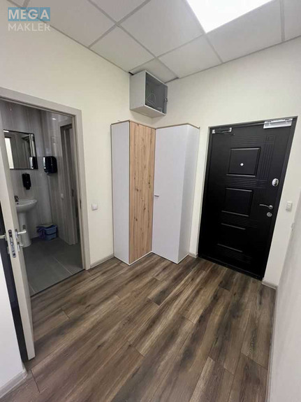 Продаж комерційної нерухомості, 68 кв.м, под офис, <a class="location-link" href="/kiev/" title="Недвижимость Київ">Київ</a>, <a class="location-link" href="/kiev/podolskij/" title="Недвижимость Подільський район">Подільський р-н</a>, Глубочицкая ул., 17 (изображение 4)