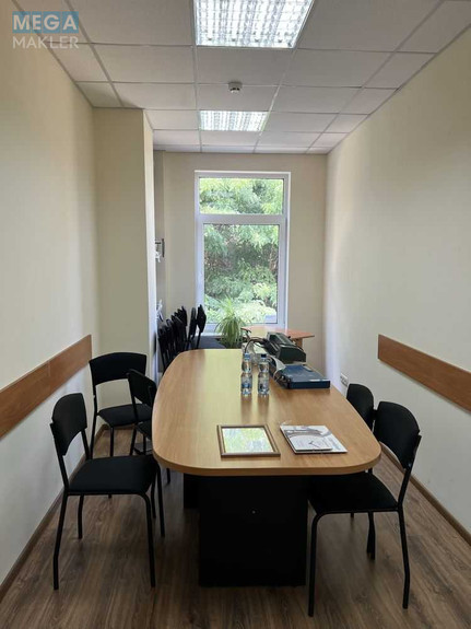 Оренда комерційної нерухомості, 96,50 кв.м, под офис, <a class="location-link" href="/kiev/" title="Недвижимость Київ">Київ</a>, <a class="location-link" href="/kiev/podolskij/" title="Недвижимость Подільський район">Подільський р-н</a>, Нижний Вал ул., 15 (изображение 2)