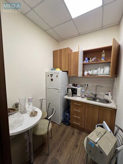 Оренда комерційної нерухомості, 96,50 кв.м, под офис, <a class="location-link" href="/kiev/" title="Недвижимость Київ">Київ</a>, <a class="location-link" href="/kiev/podolskij/" title="Недвижимость Подільський район">Подільський р-н</a>, Нижний Вал ул., 15 (изображение 9)