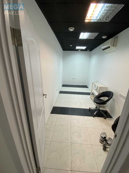 Продаж комерційної нерухомості, 50 кв.м, <a class="location-link" href="/kiev/" title="Недвижимость Київ">Київ</a>, <a class="location-link" href="/kiev/shevchenkovskij/" title="Недвижимость Шевченківський район">Шевченківський р-н</a>, Стрелецкая ул., 4 (изображение 9)