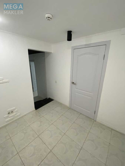 Продаж комерційної нерухомості, 50 кв.м, <a class="location-link" href="/kiev/" title="Недвижимость Київ">Київ</a>, <a class="location-link" href="/kiev/shevchenkovskij/" title="Недвижимость Шевченківський район">Шевченківський р-н</a>, Стрелецкая ул., 4 (изображение 11)