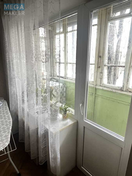 Продаж 2 кімнатної квартири (43/27/7), 2 пов. 5 пов. будинку, <a class="location-link" href="/kiev/" title="Недвижимость Київ">Київ</a>, <a class="location-link" href="/kiev/svyatoshinskij/" title="Недвижимость Святошинський район">Святошинський р-н</a>, алаанівська вул., 14 (изображение 8)