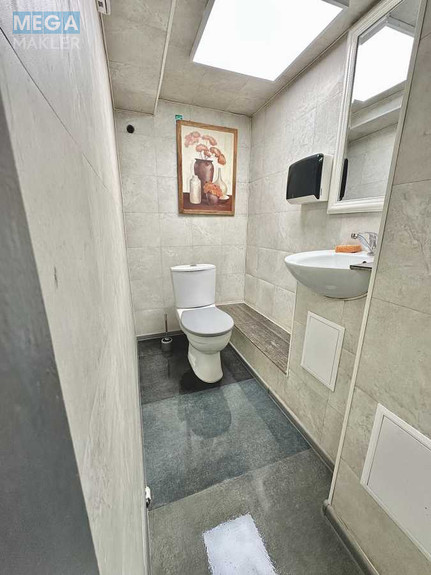 Оренда комерційної нерухомості, 12 кв.м, под офис, <a class="location-link" href="/kiev/" title="Недвижимость Київ">Київ</a>, <a class="location-link" href="/kiev/goloseevskij/" title="Недвижимость Голосіївський район">Голосіївський р-н</a>, Саперно-Слобідська вул., 8 (изображение 3)