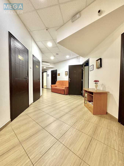 Оренда комерційної нерухомості, 10 кв.м, <a class="location-link" href="/kiev/" title="Недвижимость Київ">Київ</a>, <a class="location-link" href="/kiev/dneprovskij/" title="Недвижимость Дніпровський район">Дніпровський р-н</a>, Раїси Окіпної вул., 8 (изображение 5)