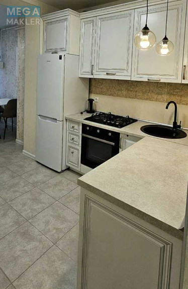 Продаж 1 кімнатної квартири (40/17/15), 3 пов. 10 пов. будинку, <a class="location-link" href="/sofievskaya-borshagovka/" title="Недвижимость Софіївська Борщагівка">Софіївська Борщагівка</a>, Молодіжна, 3 (изображение 2)