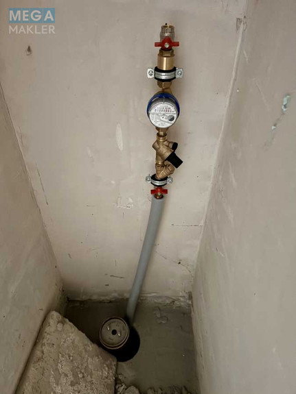 Продаж комерційної нерухомості, 15,30 кв.м, под магазин, <a class="location-link" href="/kiev/" title="Недвижимость Київ">Київ</a>, <a class="location-link" href="/kiev/goloseevskij/" title="Недвижимость Голосіївський район">Голосіївський р-н</a>, Лисогірський пров., 20 (изображение 6)