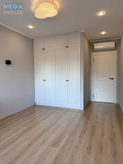 Продаж 2 кімнатної квартири (68/31/22), 16 пов. 16 пов. будинку, <a class="location-link" href="/kiev/" title="Недвижимость Київ">Київ</a>, <a class="location-link" href="/kiev/podolskij/" title="Недвижимость Подільський район">Подільський р-н</a>, Правди просп., 41Б (изображение 7)