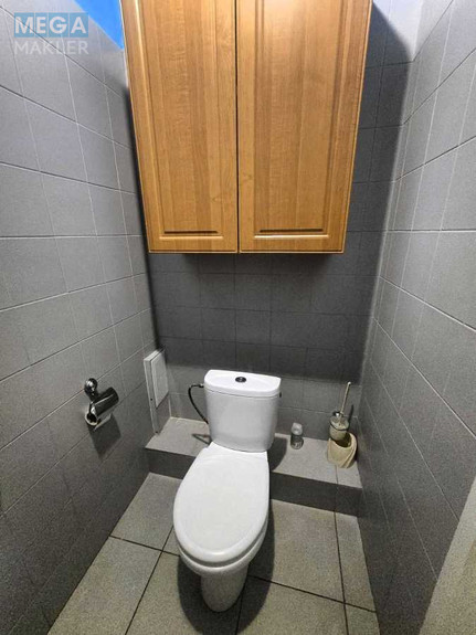 Оренда комерційної нерухомості, 36 кв.м, под офис, <a class="location-link" href="/kiev/" title="Недвижимость Київ">Київ</a>, <a class="location-link" href="/kiev/goloseevskij/" title="Недвижимость Голосіївський район">Голосіївський р-н</a>, Саксаганского ул., 60А (изображение 10)