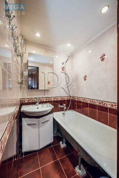 Продаж 2 кімнатної квартири (45/28/8), 8 пов. 16 пов. будинку, <a class="location-link" href="/kiev/" title="Недвижимость Київ">Київ</a>, <a class="location-link" href="/kiev/goloseevskij/" title="Недвижимость Голосіївський район">Голосіївський р-н</a>, Глушкова Академіка проспект, 18 (изображение 11)