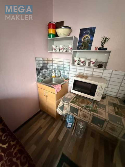 Продаж 8 кімнатної квартири (150/?/?), 3 пов. 9 пов. будинку, <a class="location-link" href="/odessa/" title="Недвижимость Одеса">Одеса</a>, <a class="location-link" href="/odessa/suvorovskij/" title="Недвижимость Суворовський район">Суворовський р-н</a>, Затонского, 19 (изображение 2)